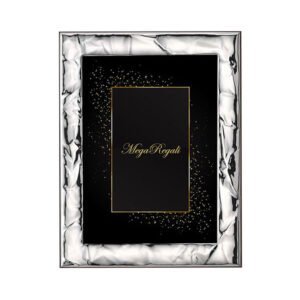 Cornice elegante con regalo di lusso nero e dettagli dorati, perfetta per occasioni speciali.
